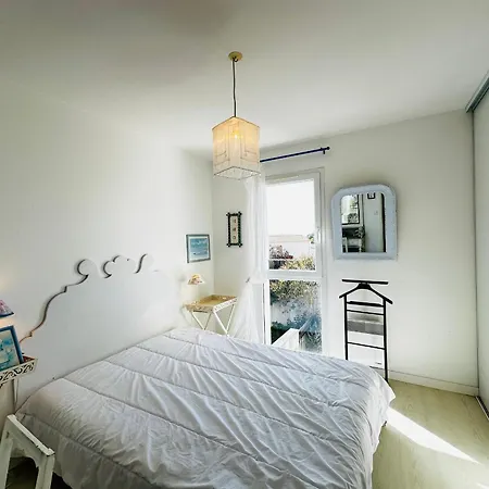 Holiday home Maison Lumineuse A Fouras, Proche Mer, 6 Pers, 3 Ch, Jardin - Fr-1-709-89 Fouras